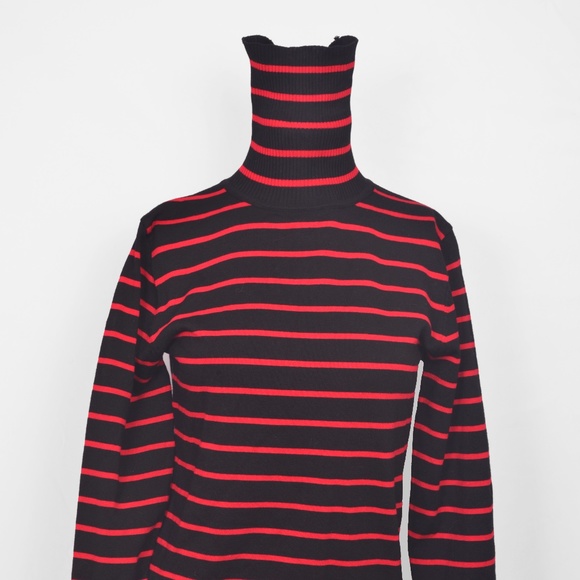 Grane Red & Black Striped Turtleneck (XL) - Picture 1 of 6